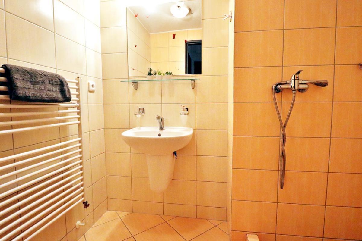 Bezmerovsky Dvur Kroměříž Buitenkant foto